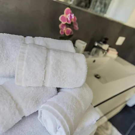 Il Sorriso Del * Castelveccana